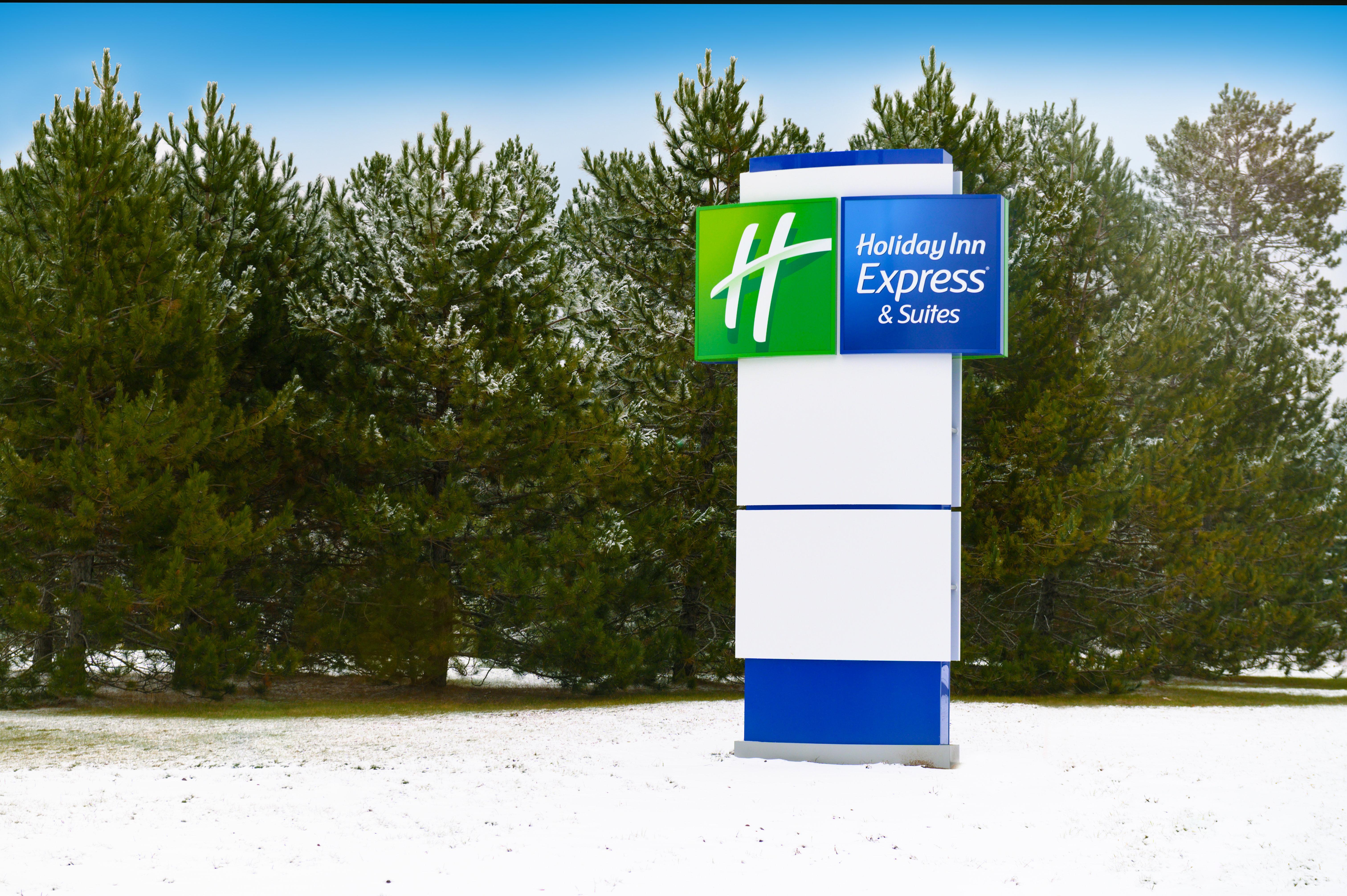 Holiday Inn Express & Suites Hayward By Ihg Экстерьер фото