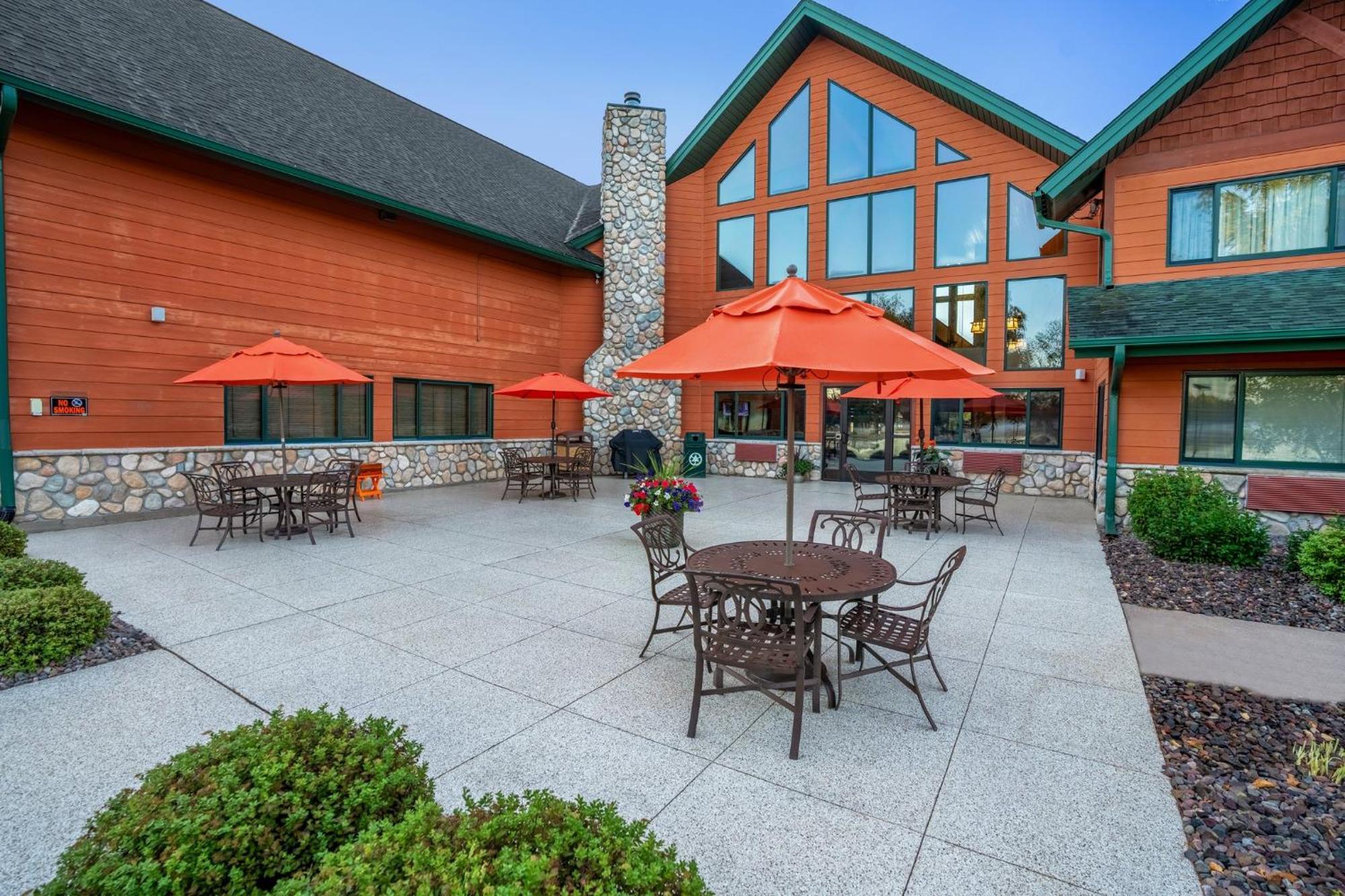 Holiday Inn Express & Suites Hayward By Ihg Экстерьер фото