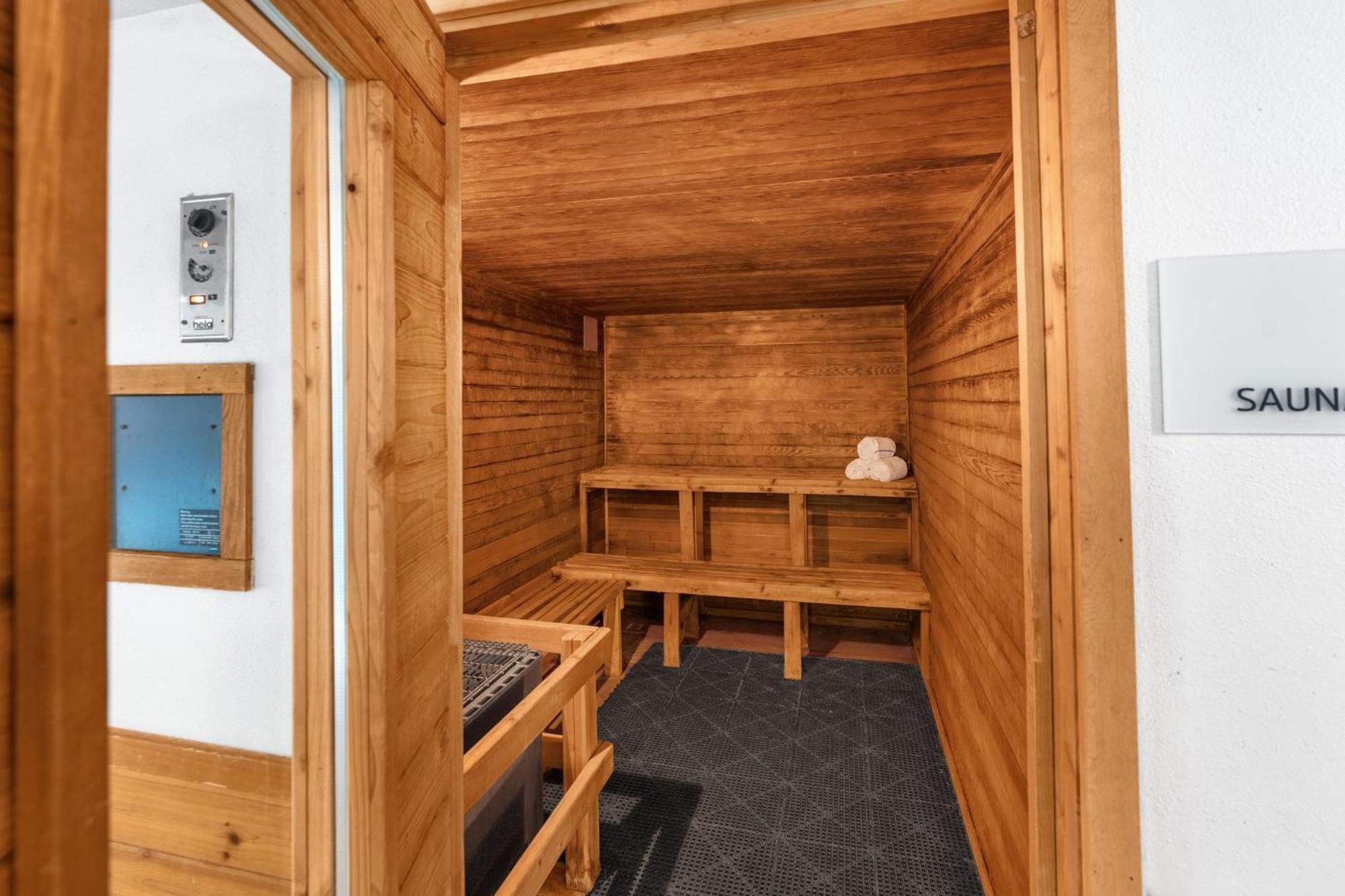 Holiday Inn Express & Suites Hayward By Ihg Экстерьер фото